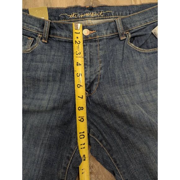Old Navy Sweetheart Bootcut Jeans - Picture 5 of 10